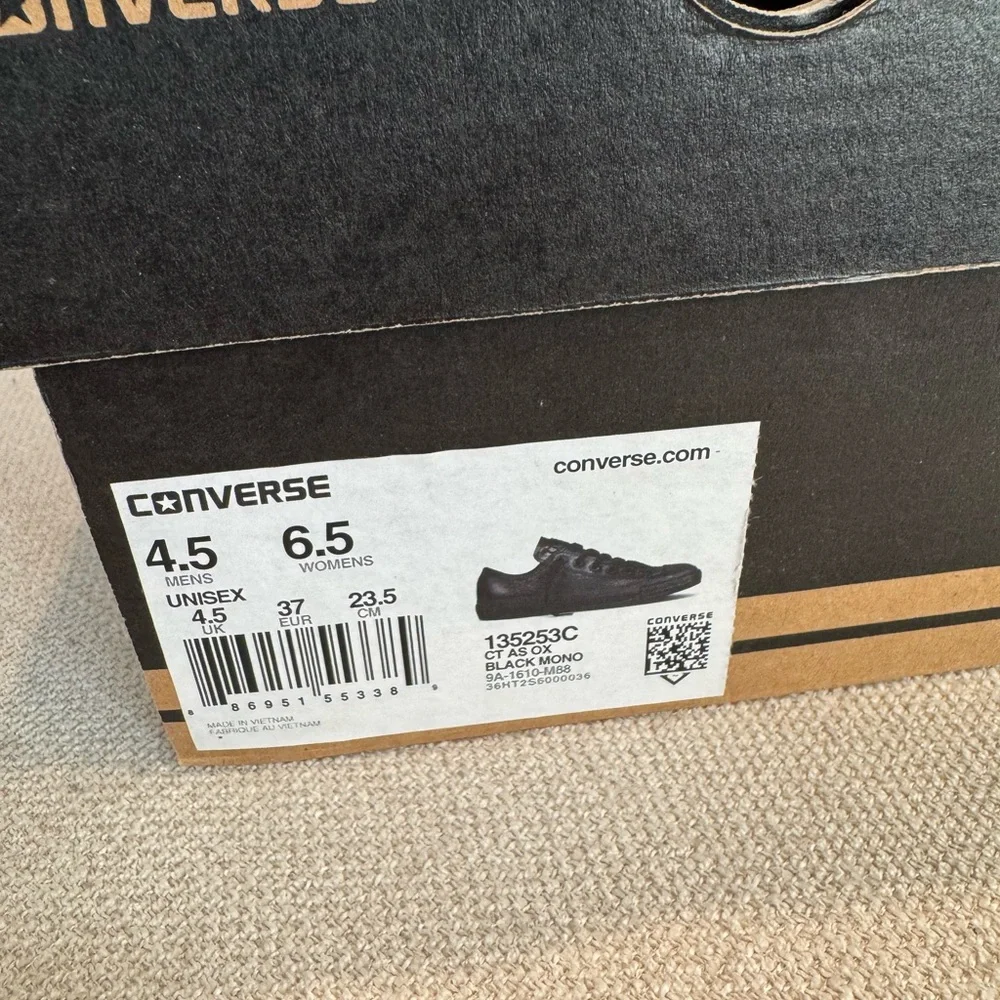 Converse Chuck Taylor All Star Ox Leather Sneakers, Black, Sz 6.5, NWB - Picture 8 of 8